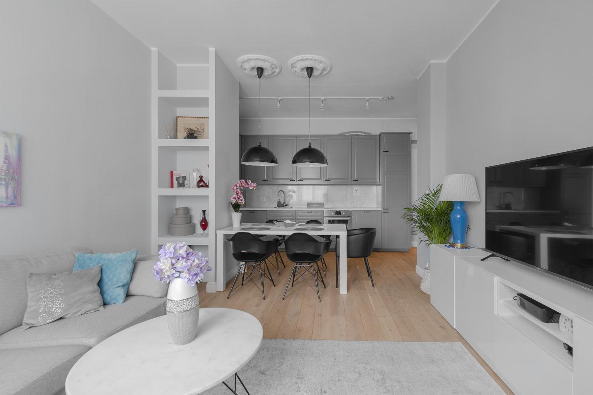 Unitapartament Delux Warszawa Centrum Blisko Plac Zbawiciela Hala Koszyki Metro Politechnika Jest To Elegancki I Wygodny Apartament Na Noclegi I Pobyt W Warszawie - Zapraszamy Luaran gambar
