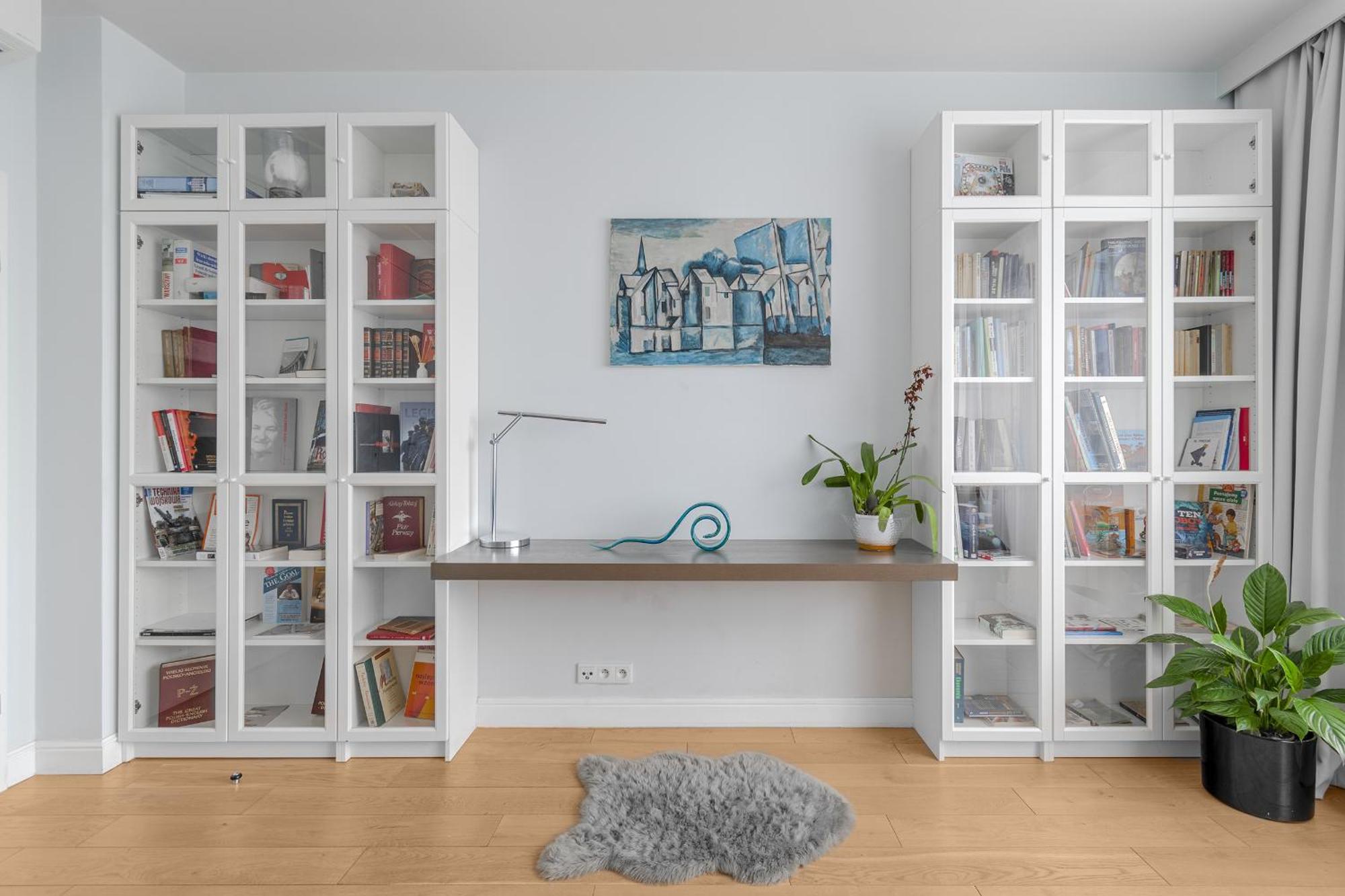 Unitapartament Delux Warszawa Centrum Blisko Plac Zbawiciela Hala Koszyki Metro Politechnika Jest To Elegancki I Wygodny Apartament Na Noclegi I Pobyt W Warszawie - Zapraszamy Luaran gambar
